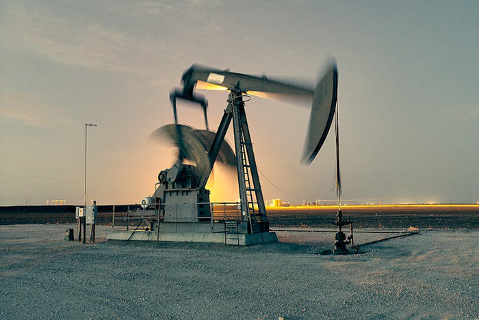 buck and keenan marathon oil case featured